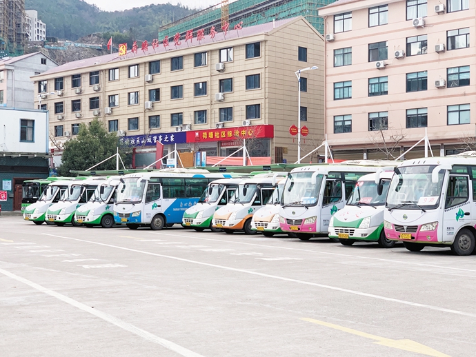 【3377app】台山市政府　党组（扩大）会议召开　推进职业教育　向纵深发展(图1)