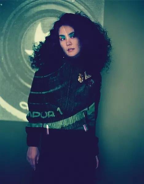 3377官网_海航集团董事长陈峰连续七年上新生入学第一课(图1)