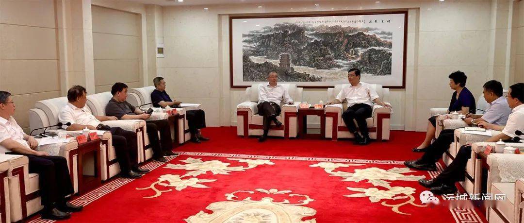 【3377体育】*
丁小强与国机团体董事长张晓仑座谈(图4) 【3377体育】*
丁小强与国机团体董事长张晓仑座谈(图4)