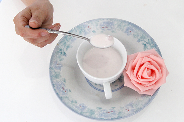 3377app|
纯牛奶和酸牛奶 哪个对身体利益更多？医生给出确切的谜底(图7)