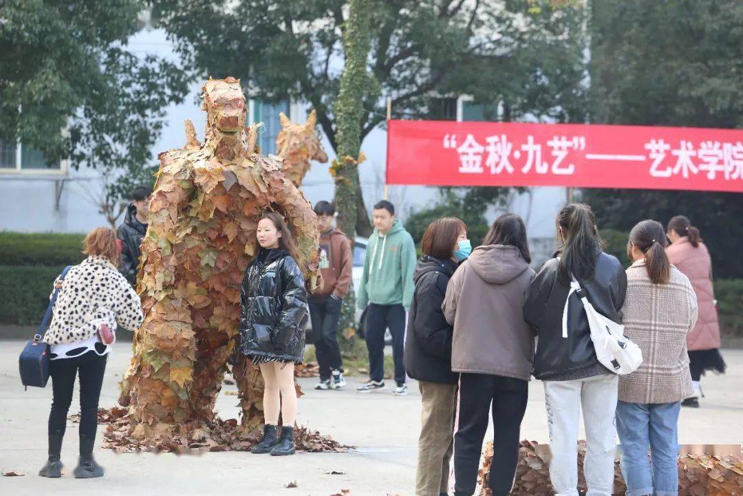
九江学院艺术学院乐成举行“金秋·九艺”美术学雕塑展览‘3377app’(图10)